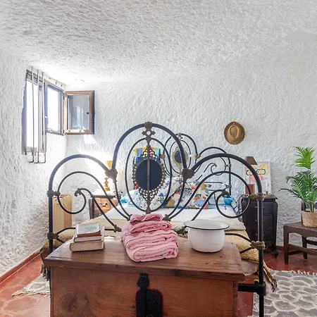 Cuevas La Solana Luxury tent *